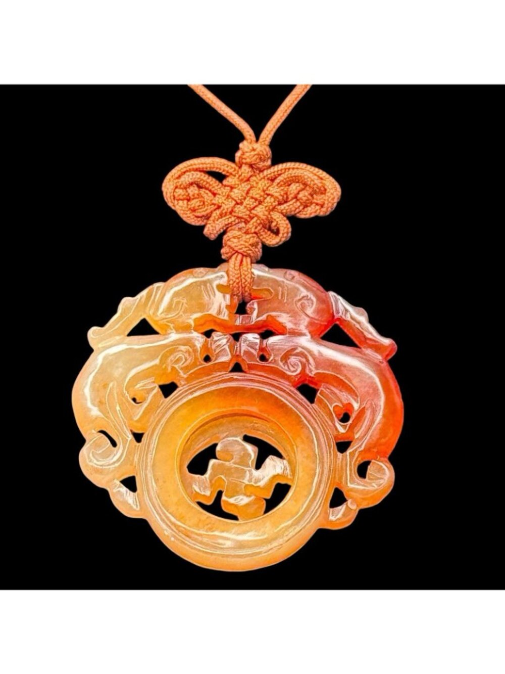 Chinese Pixiu Beast Pendant Carved Agate Spinning "Wan" Symbol Estate 42mm 1970s - Picture 2 of 16